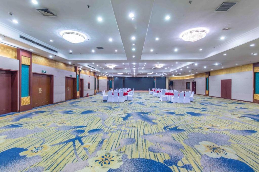 Changchun Garden Hotel Экстерьер фото